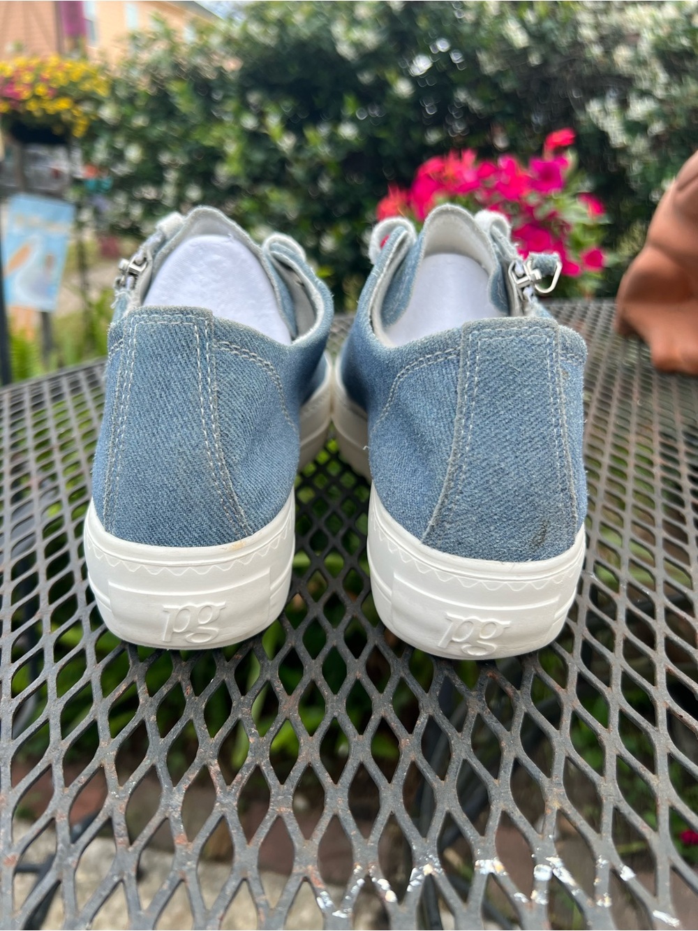 Paul Green Light Blue Denim Low-Top Platform Sneakers White Soles Womens 7 - Picture 7 of 9